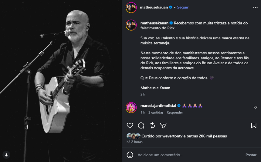 Homenagem de Matheus E Kauan com foto do cantor Rick Sollo em preto e branco publicada no instagram