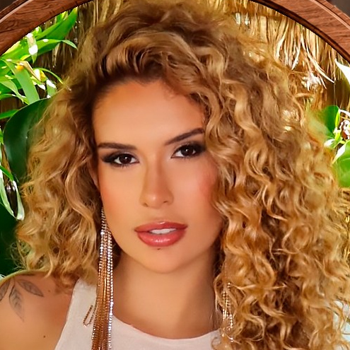 Stephanie Gomes