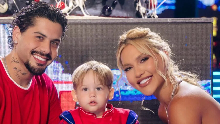 Zé Felipe e Virginia com o filho José Leonardo